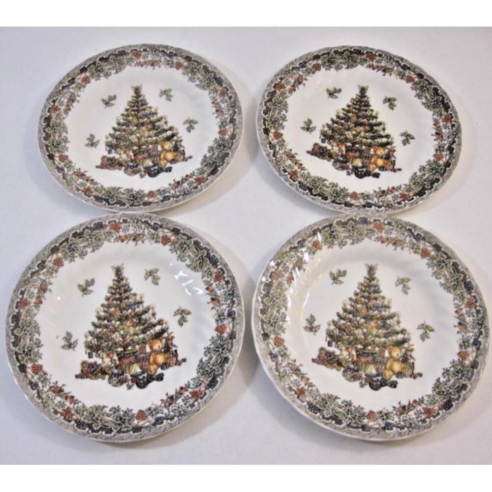 Queens Seasons Greetings Salad Plate Set of 4 Plates Christmas Tree Holly 8"